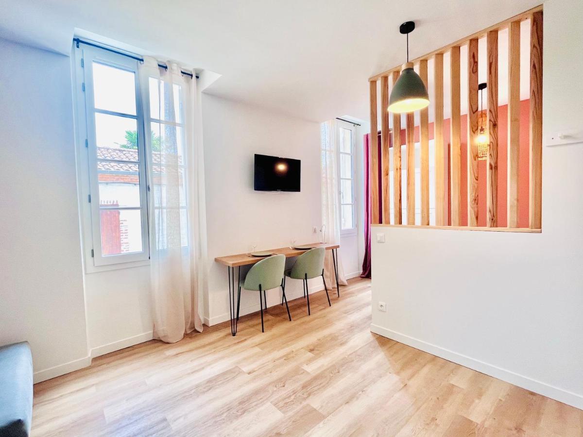 LE QUAI 3 - Studio neuf LUMINEUX CALME - CLIM - WiFi - Gare à 200m Agen Exterior foto